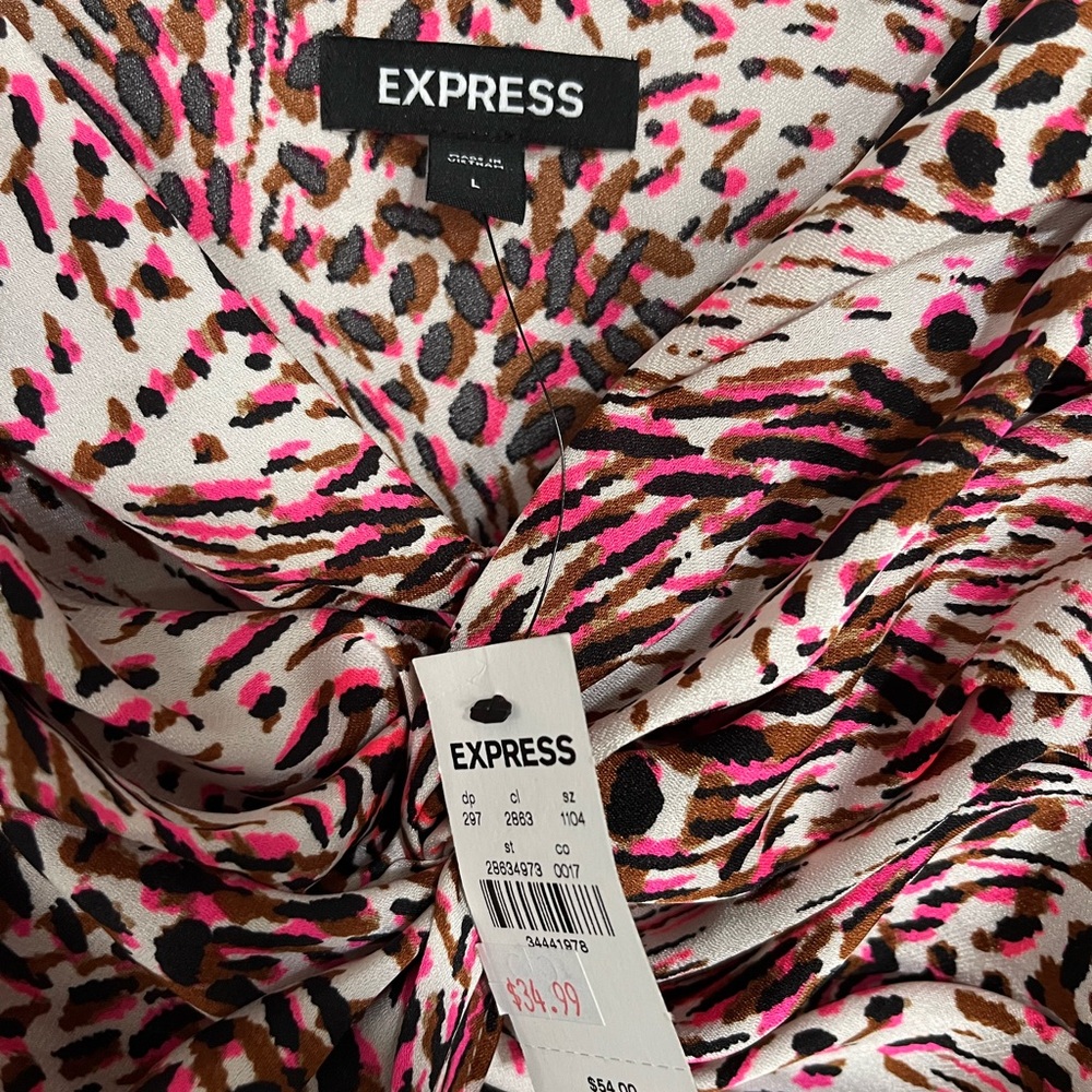 Express Cropped Shirt - Picture 2 of 3